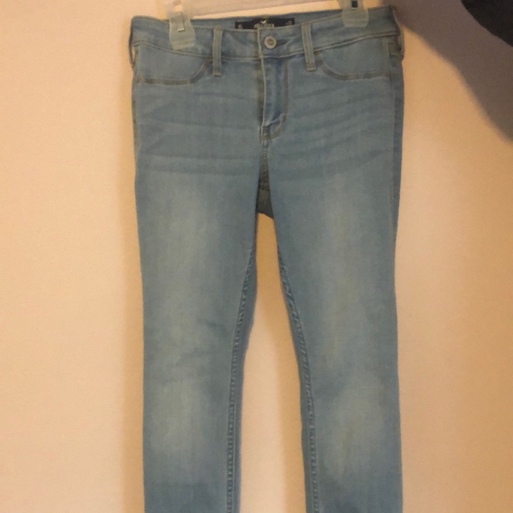 Low rise, light washed Hollister jeans.